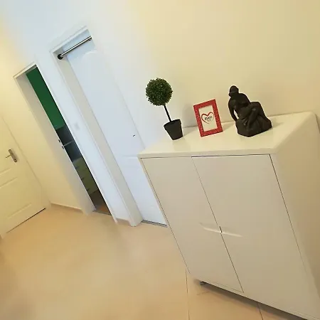 Apartman Dadic Apartment